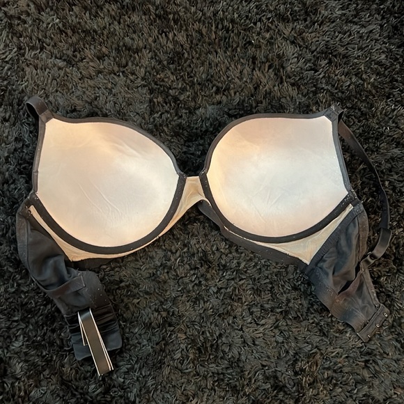 VICTORIA’S SECRET Very Sexy Push-Up Bra - Picture 7 of 8